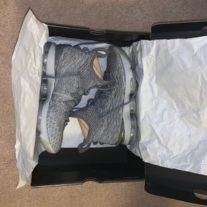 Nike Lebron XV